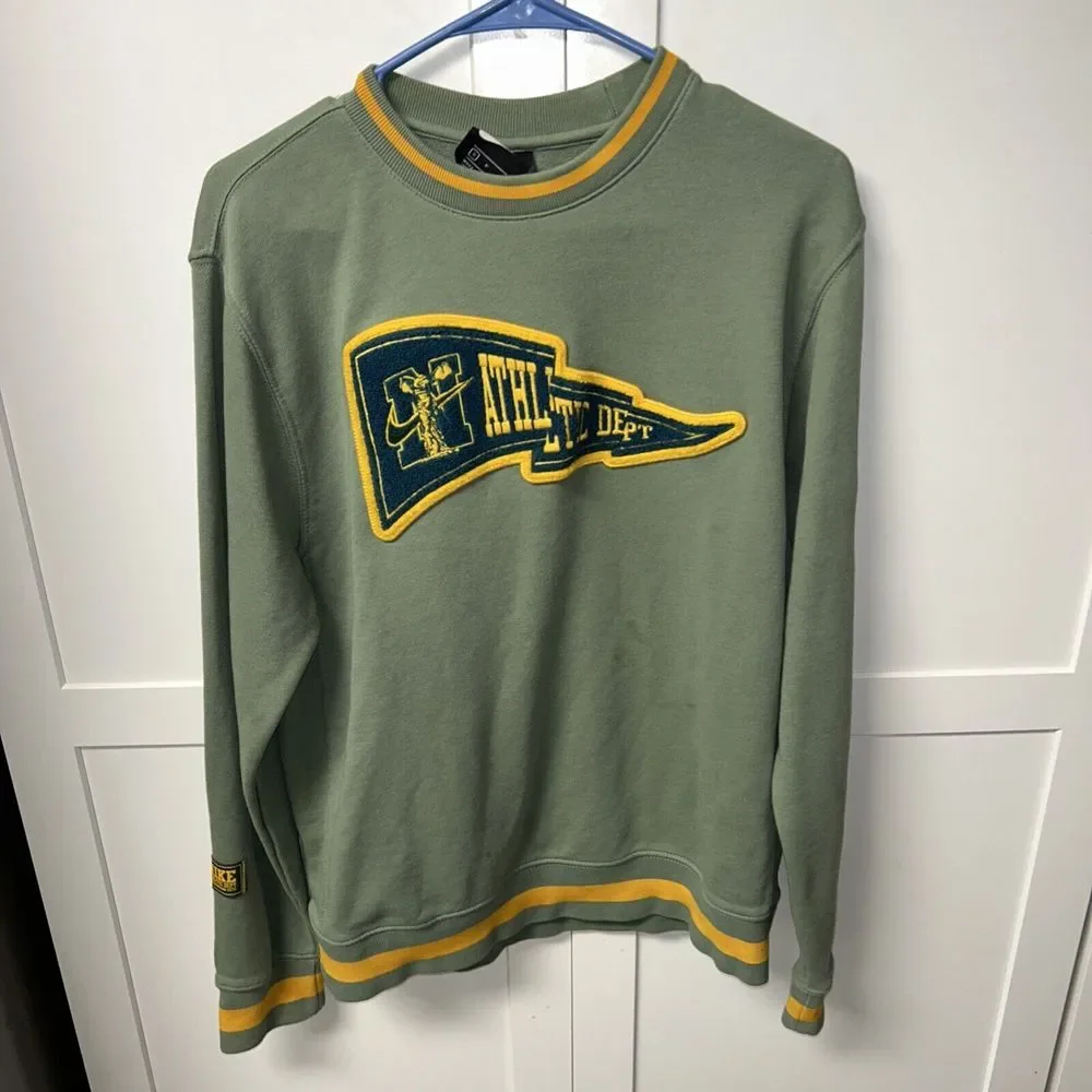 Nike Sportswear 1972 Club Fleece Longsleeve Shirt Size Small Athletic Department